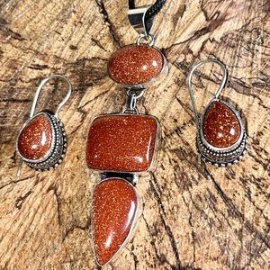 Golden Sandstone Pendant & Earrings